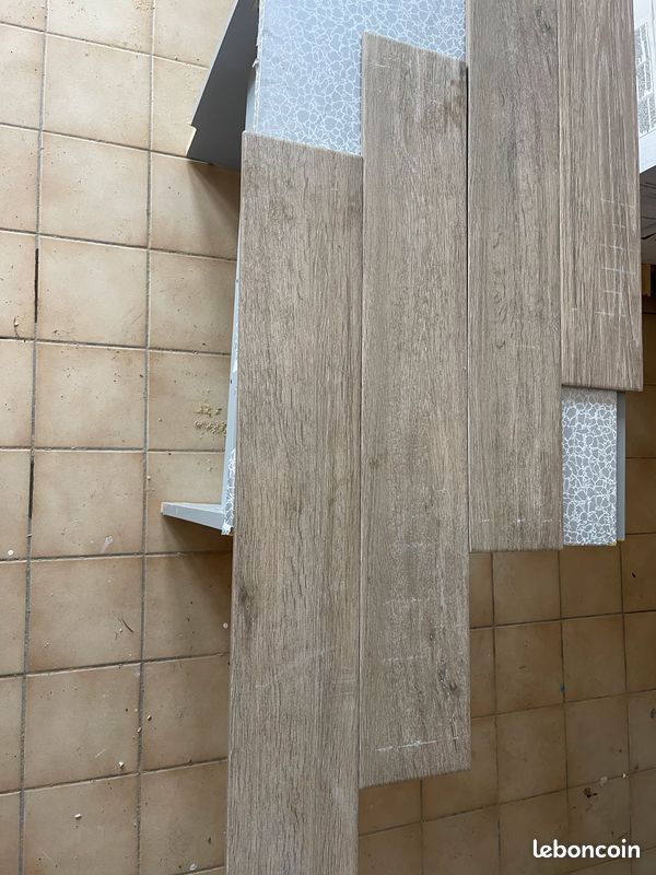 Carrelage imitation parquet (image 1)