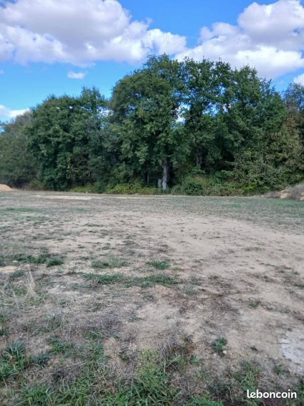 Terrain 516 m² Landeronde · 50 900 €