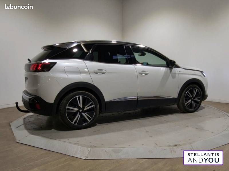Peugeot 3008 Hybrid4 300 e-EAT8 GT Pack (image 5)
