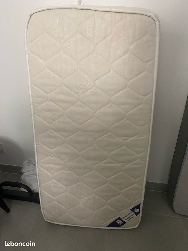 Matelas 60*120 taille lit parapluie (image 1)