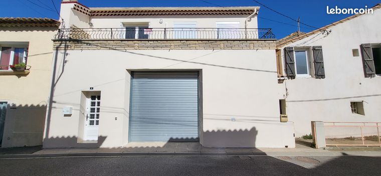 Maison+ très grand garage