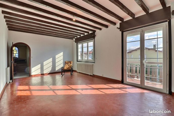 Maison 8 pièces 252 m²