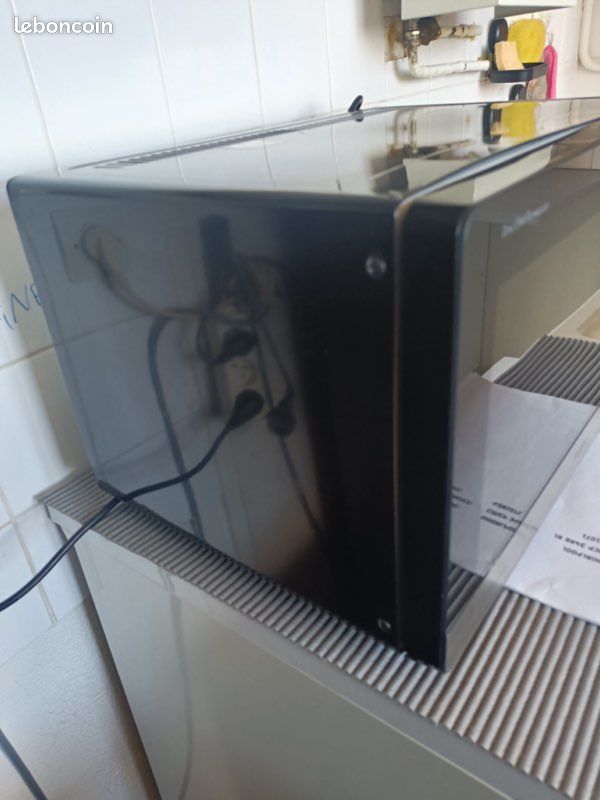 Four à micro-ondes (image 8)