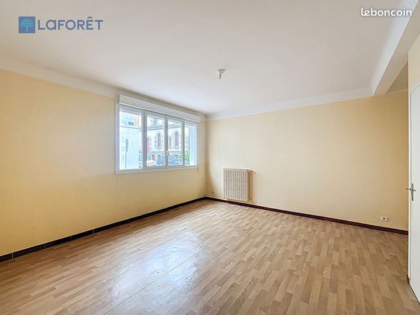 https://img.leboncoin.fr/api/v1/lbcpb1/images/64/2f/48/642f48ac7897462cb6673167cafe676a9c80ab3d.jpg?rule=ad-image