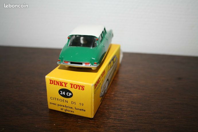 Dinky Toys 24CP – Citroën DS 19 Jaune Citron (avec Vitres) – France (occasion)