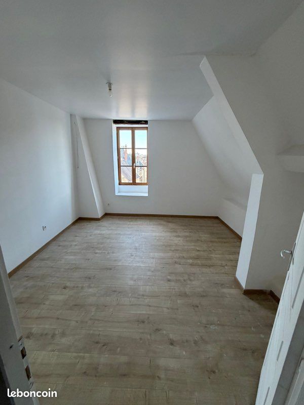 Appartement 4 pièces 65 m² · à Vierzon · 65 m² · 500 €/mois