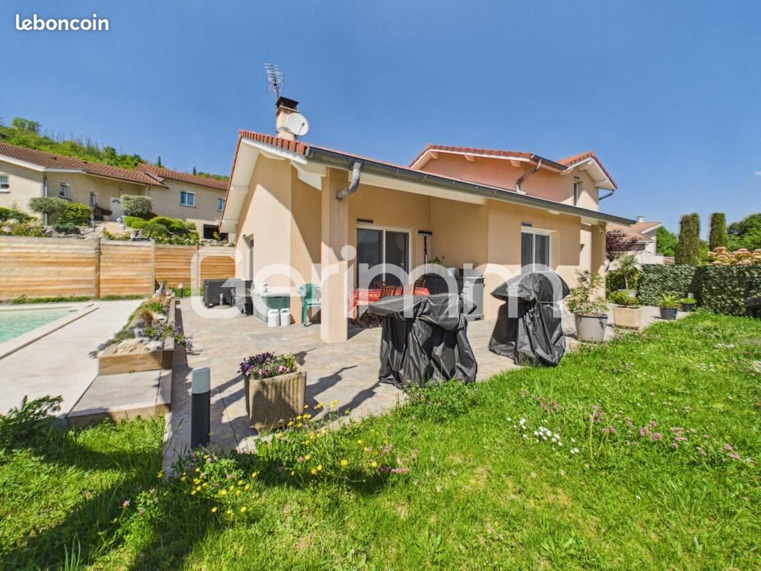 Maison 4 pièces 121 m² · à Saint-Marcellin · 121 m² · 485 000 €