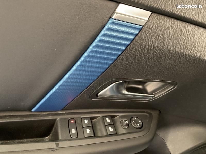 Citroen C4 Moteur électrique 136ch (100 kW) Shine Automatique (image 15)