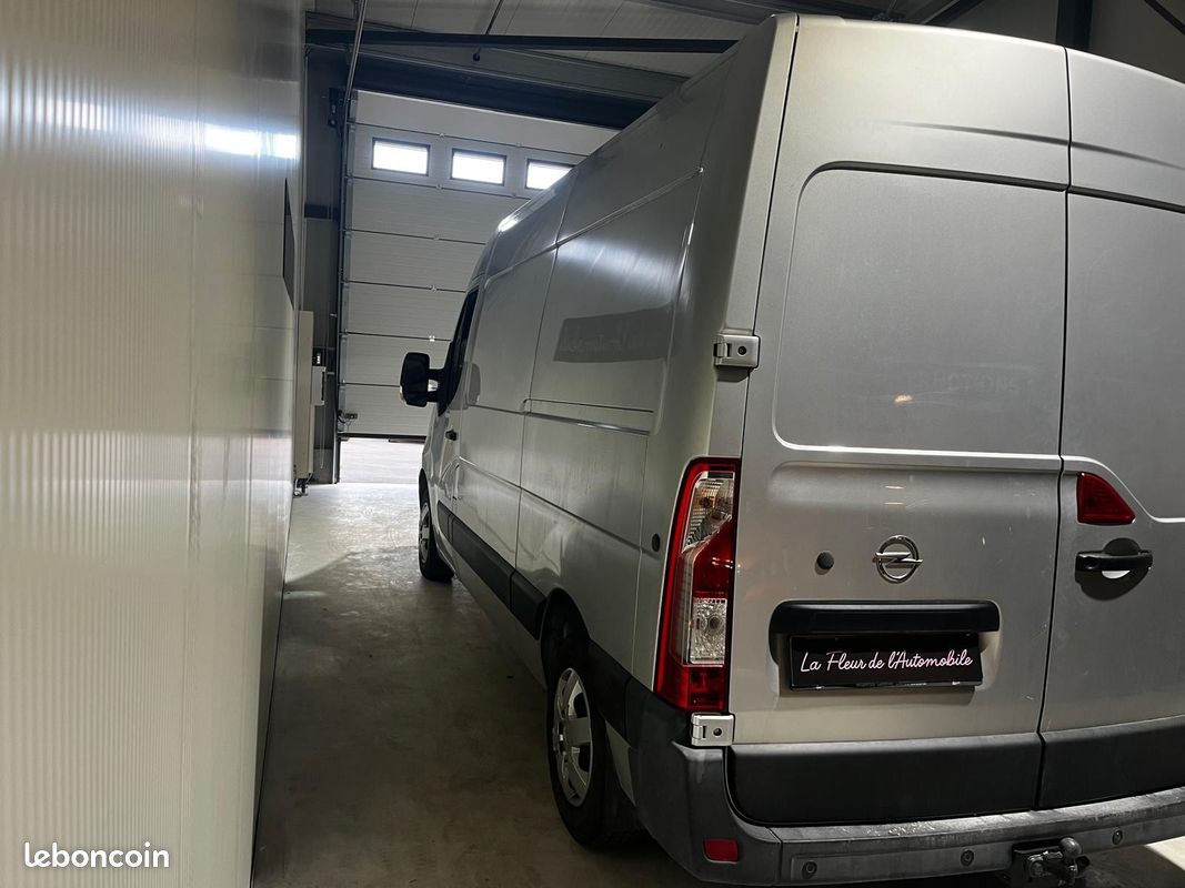 OPEL MOVANO FOURGON 3300 L2H2 2.3 CDTI 130 ch CAMERA DE RECUL - CABINE TRES PROPRE (image 5)