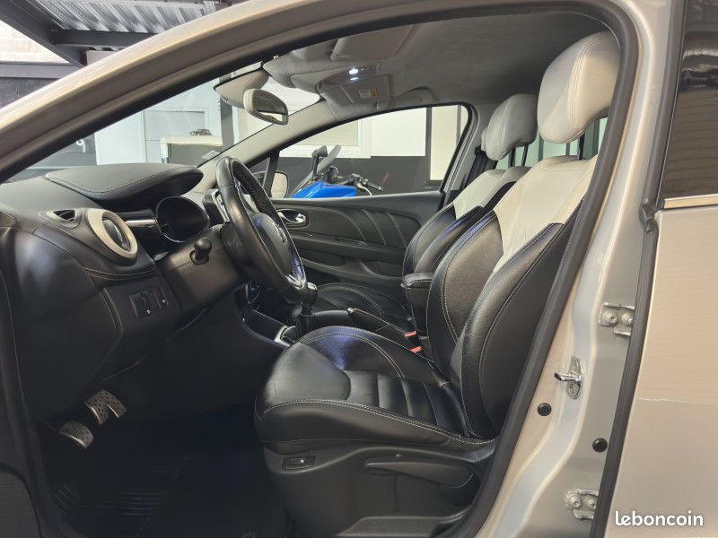 Renault CLIO IV 1.5 DCI 110CH ENERGY INITIALE PARIS 5P GARANTIE 60 MOIS POSSIBLE (image 31)