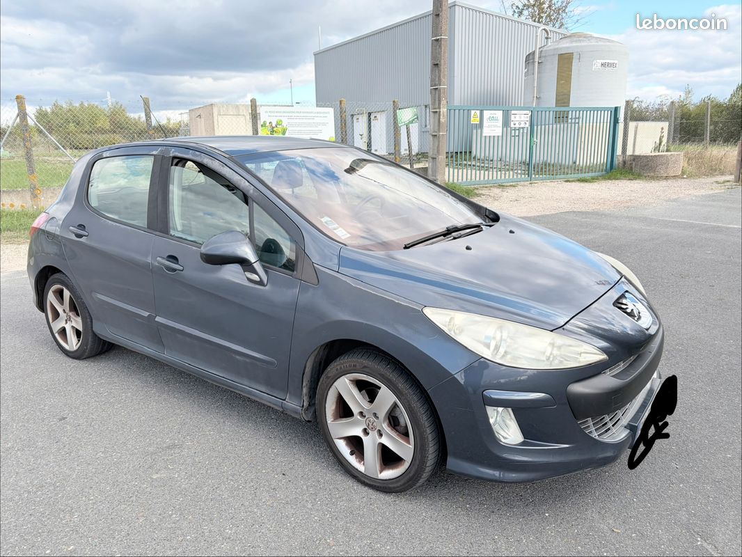 Peugeot 308 Féline 1.6 HDi 110 ch – 2008 – Toit panoramique , intérieur semi cuir (image 3)