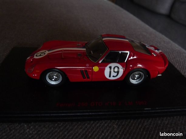 Ferrari 250 GTO N°17 – 24h Du Mans 1962 – 1/43 MCG Modèles – Neuf