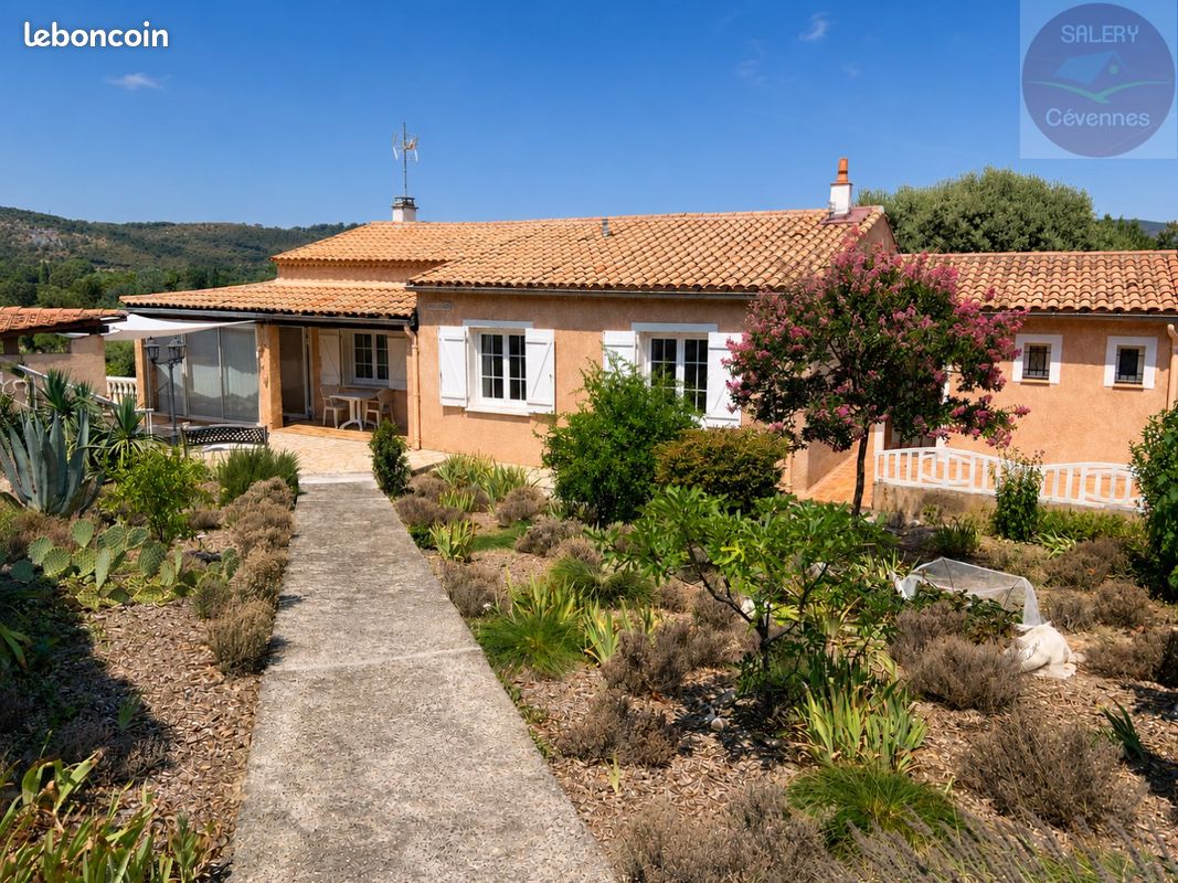 Maison 8 pièces 190 m² · à Boisset-Et-Gaujac · 190 m² · 382 000 €