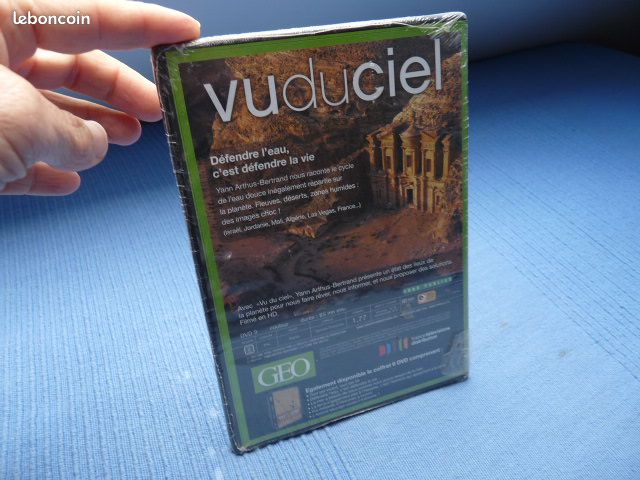 DVD "Vu du ciel" Yann Arthus Bertrand (paris), Bloody sunday, Le cochon de Gaza... (image 3)