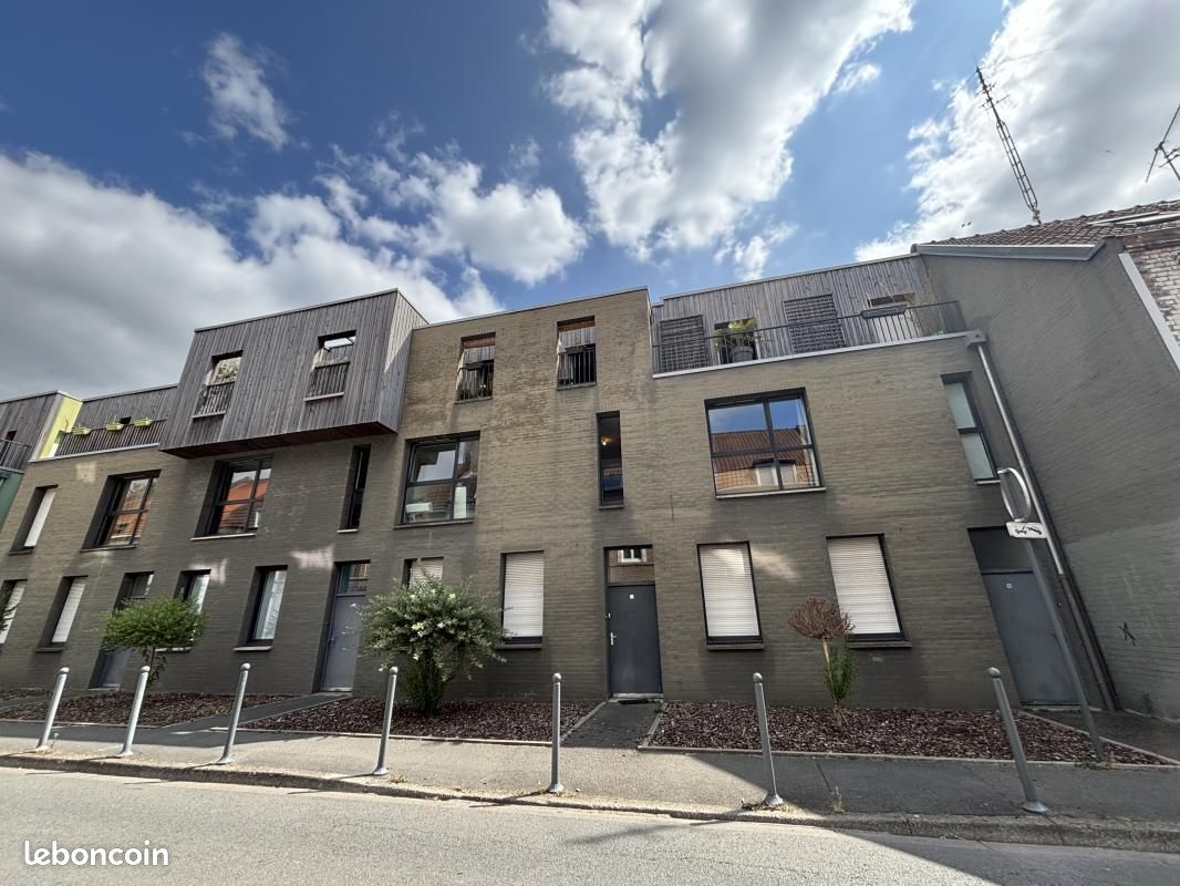 Maison 3 pièces 69 m² · à Lille · 69 m² · 799 €