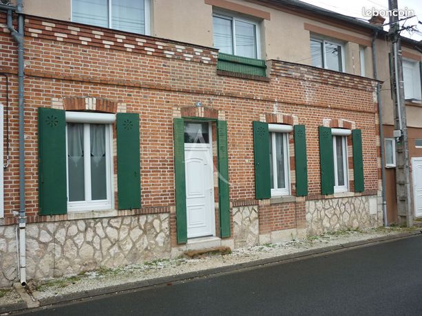 https://img.leboncoin.fr/api/v1/lbcpb1/images/64/3b/ac/643bac9384b6d8022712b1cdb1226821602c96df.jpg?rule=ad-image