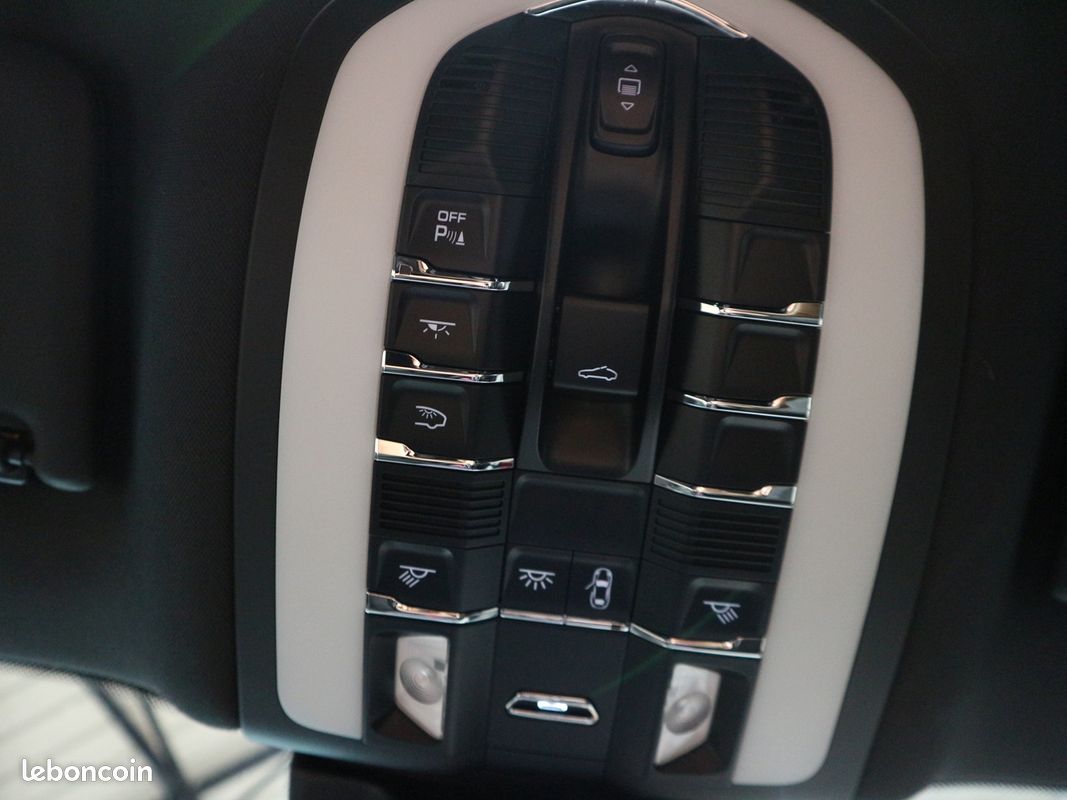 Porsche MACAN (95B) 2.9 V6 440CH GTS PDK (image 31)