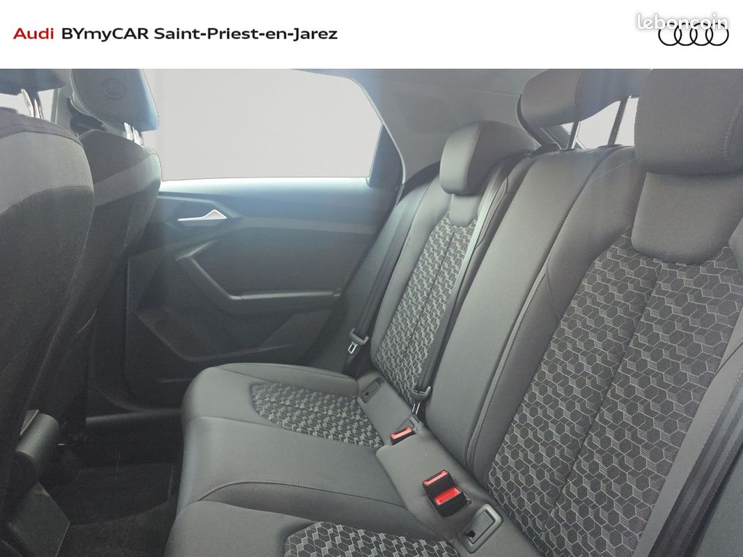 AUDI A1 Sportback 25 TFSI 95 ch S tronic 7 Design (image 13)