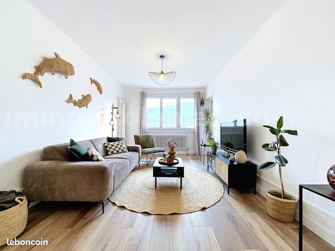 Appartement 3 pièces 56 m² · à La Roche-sur-Foron · 56 m² · 199 000 €