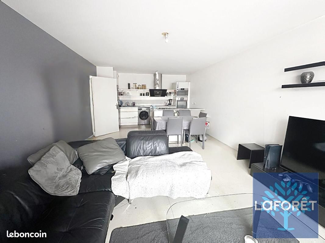 Appartement 4 pièces 79 m² · à Vigneux-sur-Seine · 79 m² · 185 000 €