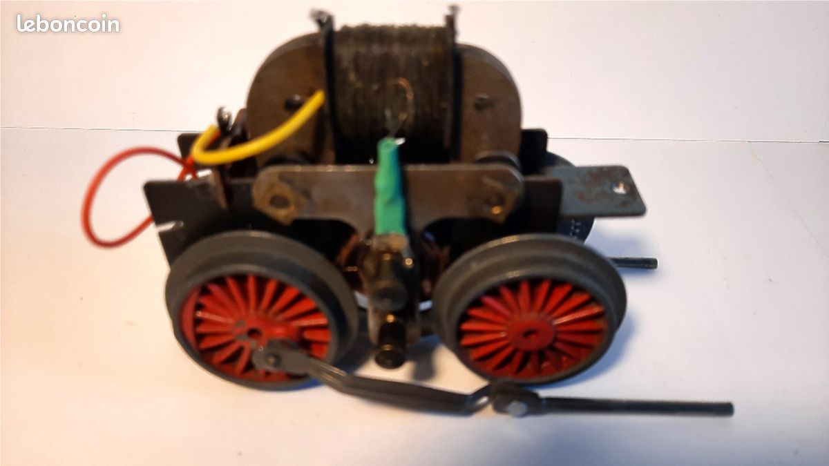 Jep Échelle 0 Locomotive vapeur 222 Moteur S 59 Fonctionne Parfaitement Jep Échelle 0 Locomotive vapeur 222 Moteur S 59 Fonctionne Parfaitement