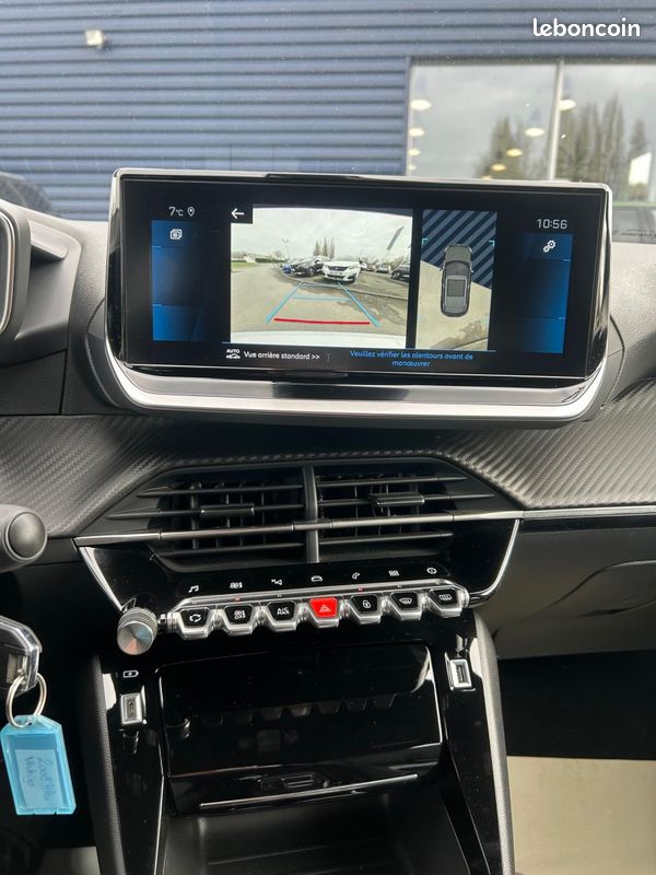 Peugeot 2008 (2) BLUEHDI 130 EAT8 ALLURE PACK (image 19)