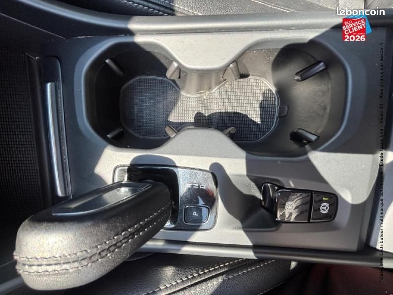Volvo XC40 D4 AdBlue AWD 190ch Inscription Geartronic 8 (image 16)