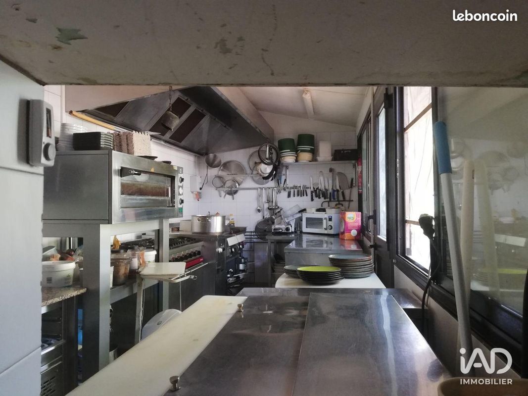 Bar-brasserie 242 m² SAINT-REMÈZE (image 11)