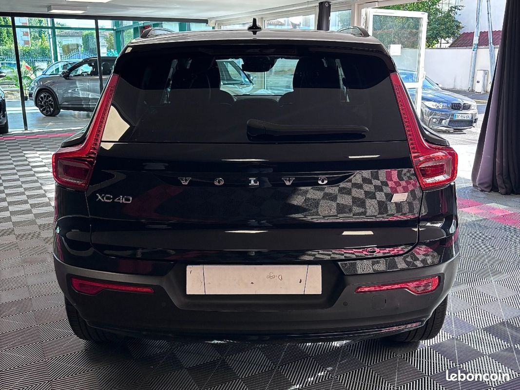 VOLVO XC40 T5 Recharge 180+82 ch DCT7 R-Design (image 4)