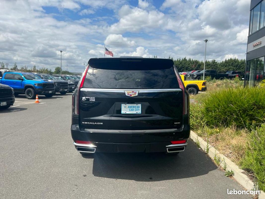 CADILLAC ESCALADE ESV Premium Luxury V8 6.2L (image 4)