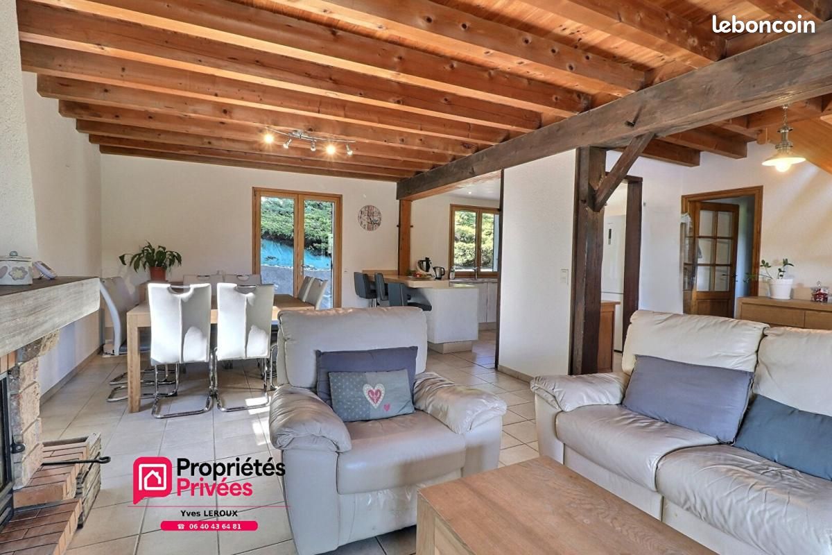 Maison 7 pièces 174 m² · à La Balme-de-Sillingy · 174 m² · 610 000 €