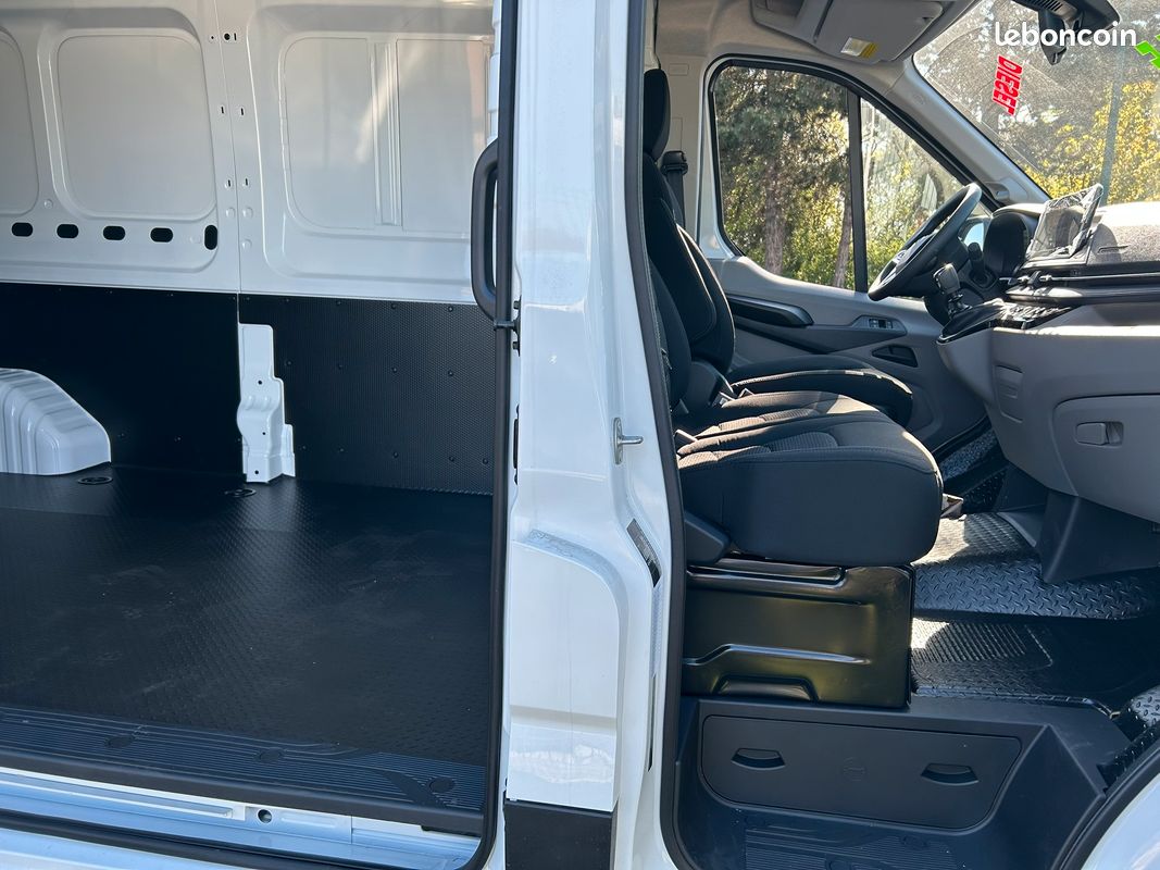 22 900 ht - maxus deliver 9 neuf l3h2 2.0 d 150 cv Grand Carplay / clim / reg / tel / camera / dab / phare av led / radar AV et AR / Alerte anti collision/ lecture des panneau etc... (image 9)