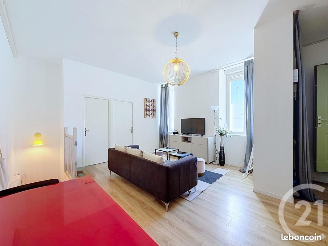 Appartement 5 pièces 90 m² · à Reims · 90 m² · 249 000 €