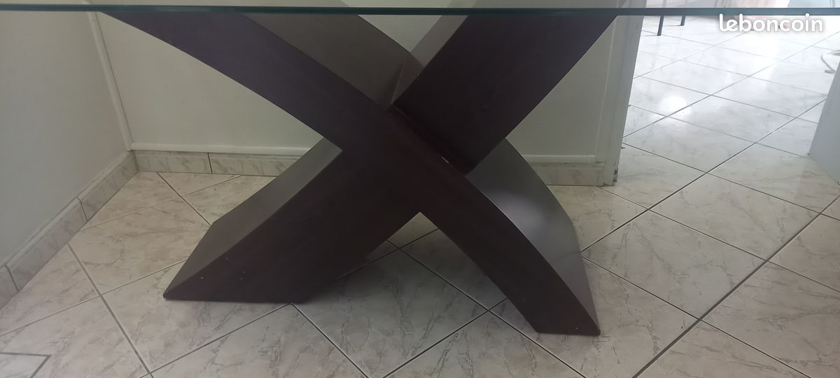 Table a manger (image 1)