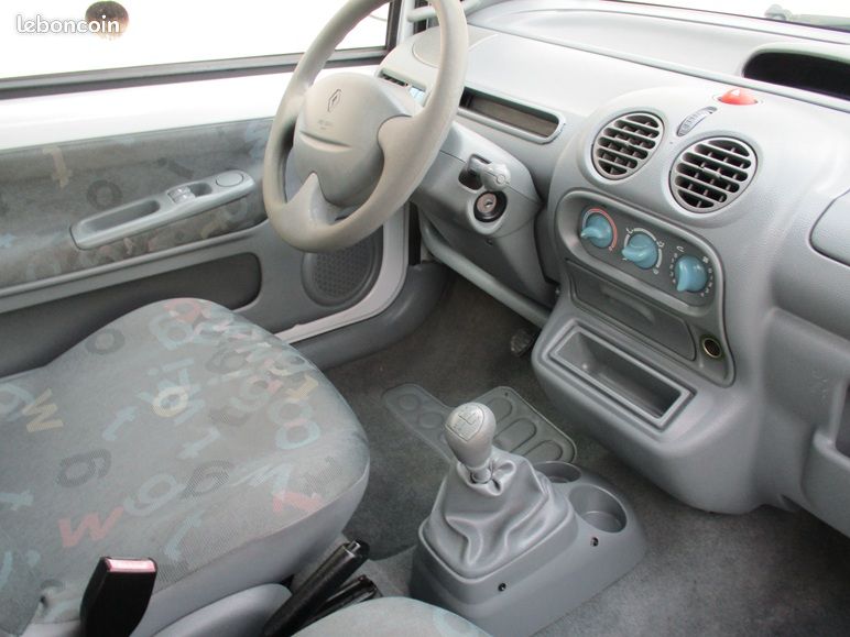 TWINGO 1.2 60cv 1re MAIN 35025KMS 2places TBE GARANTIE 1AN (image 5)