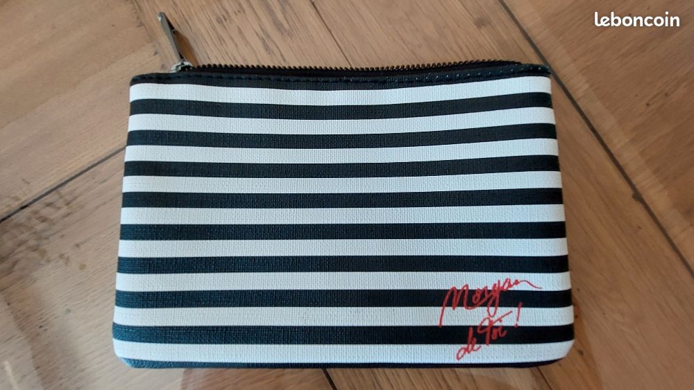 Trousse de maquillage MORGAN rayée, thème : "L'Amour L'Amour" (image 2)
