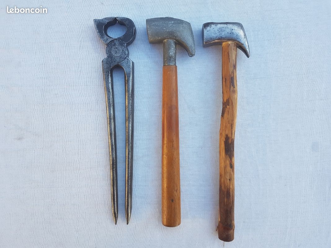 Marteau Ancien De Ferblantier - Outil Vintage, Patine, Pour Collection Ou Usage !
