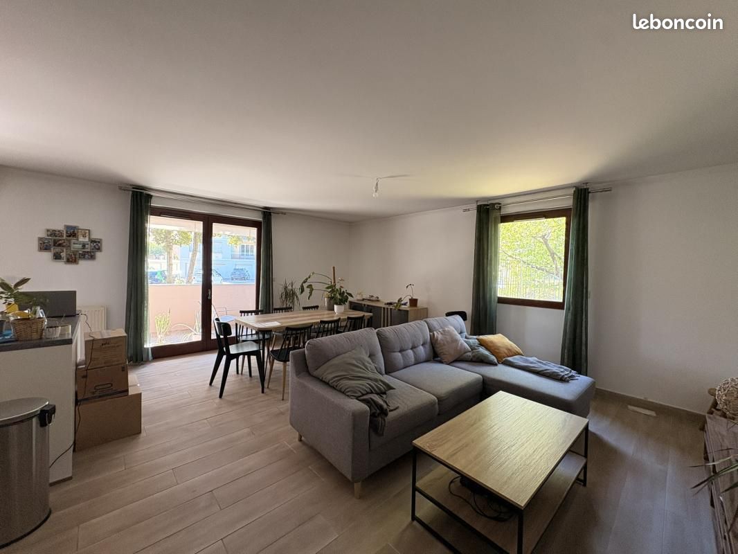 Appartement 3 pièces 75 m² · à Saint-Germain-Nuelles · 75 m² · 990 €