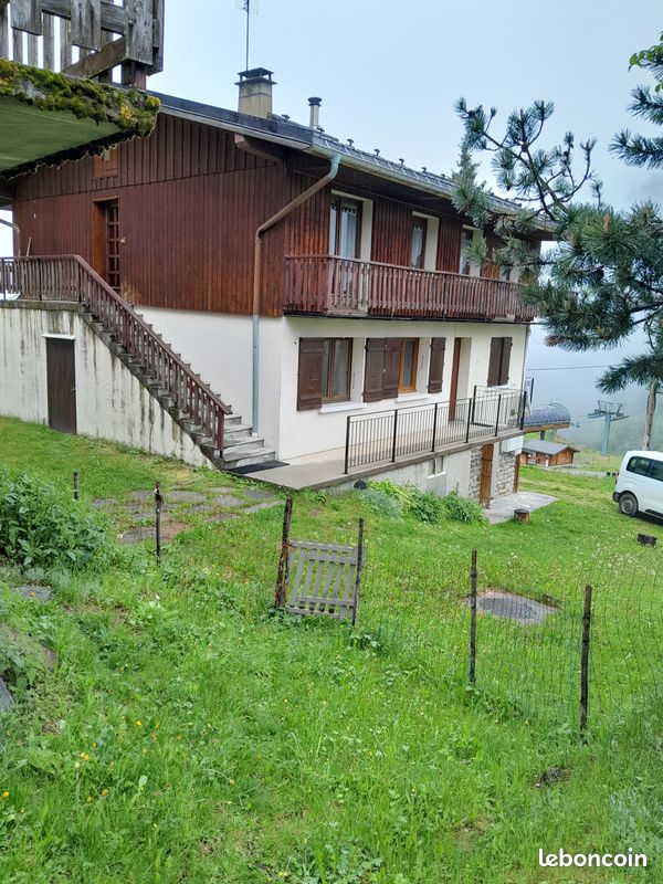 Maison 7 pièces 166 m² · à La Léchère · 166 m² · 450 000 €