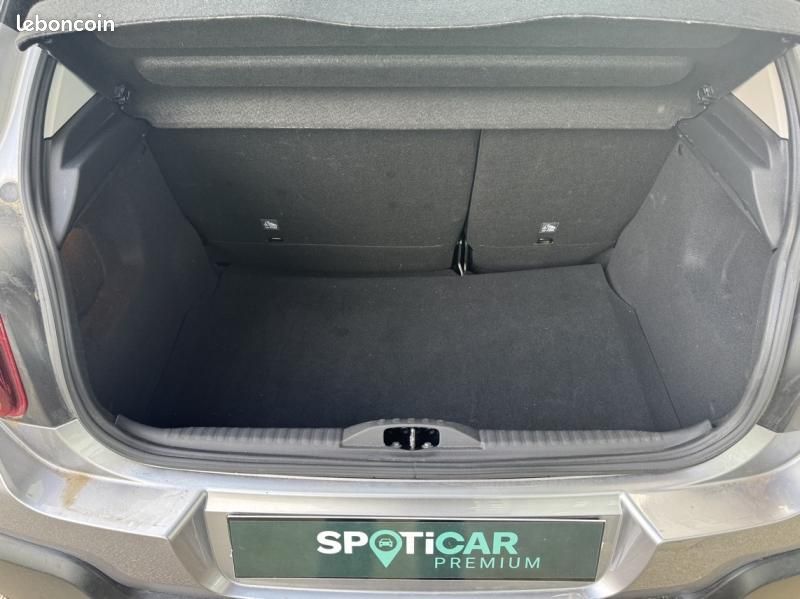 Citroen C3 1.2 PureTech 110ch S&S C-Series 120-121g (image 19)
