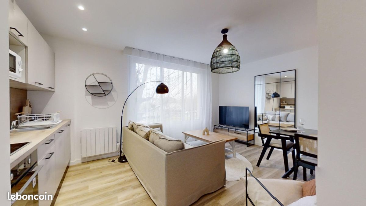 Appartement 6 pièces 87 m² · à Rennes · 87 m² · 500 €