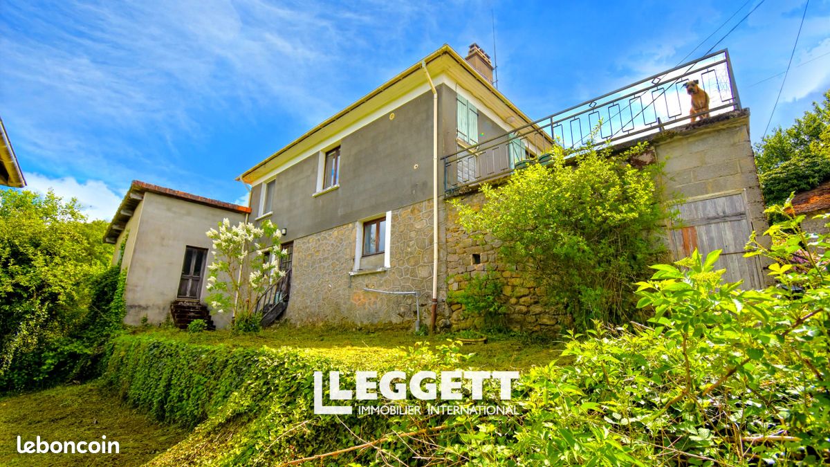 Maison 4 pièces 85 m² · à Saint-Victour · 85 m² · 109 000 €