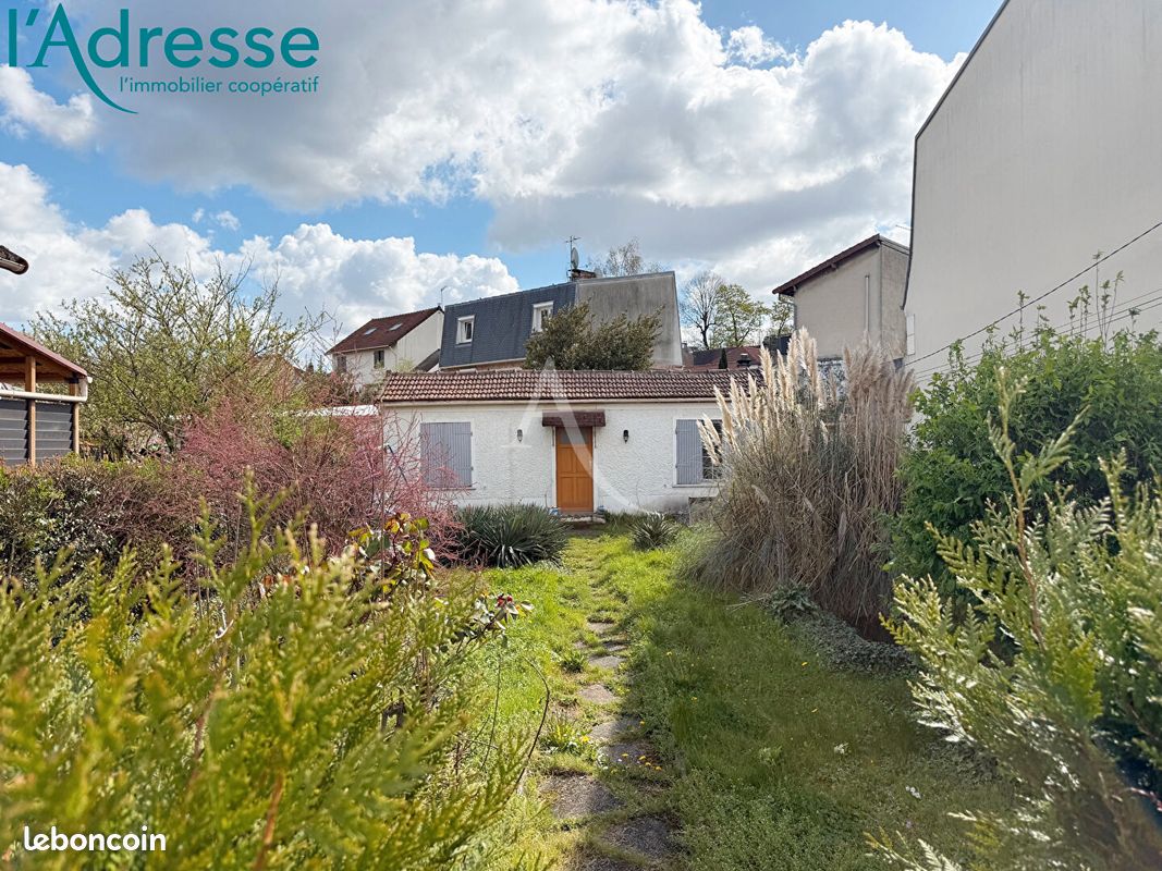 Terrain 65 m² · à Noisy-le-Grand · 65 m² · 339 000 €