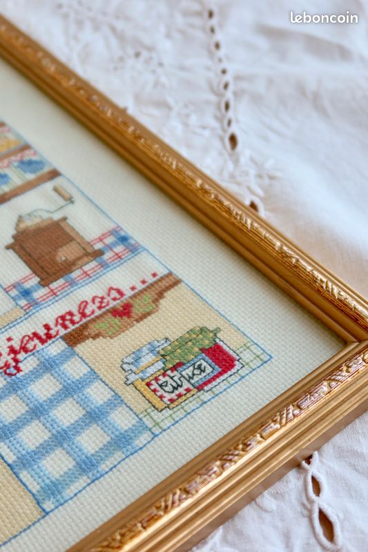 Cadre ancien doré avec canevas petit déjeuner – Broderie vintage cuisine – Décoration murale rétro (image 6)