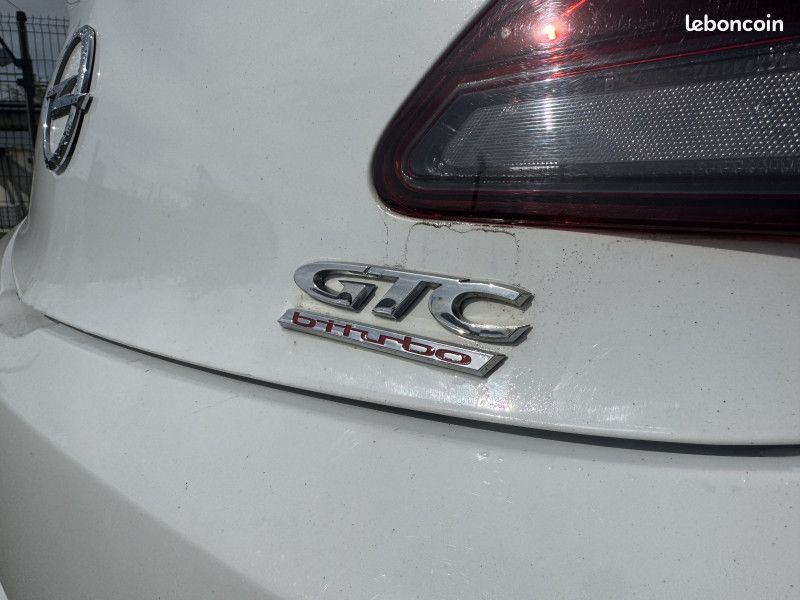 Opel ASTRA GTC 2.0 CDTI Biturbo (image 6)
