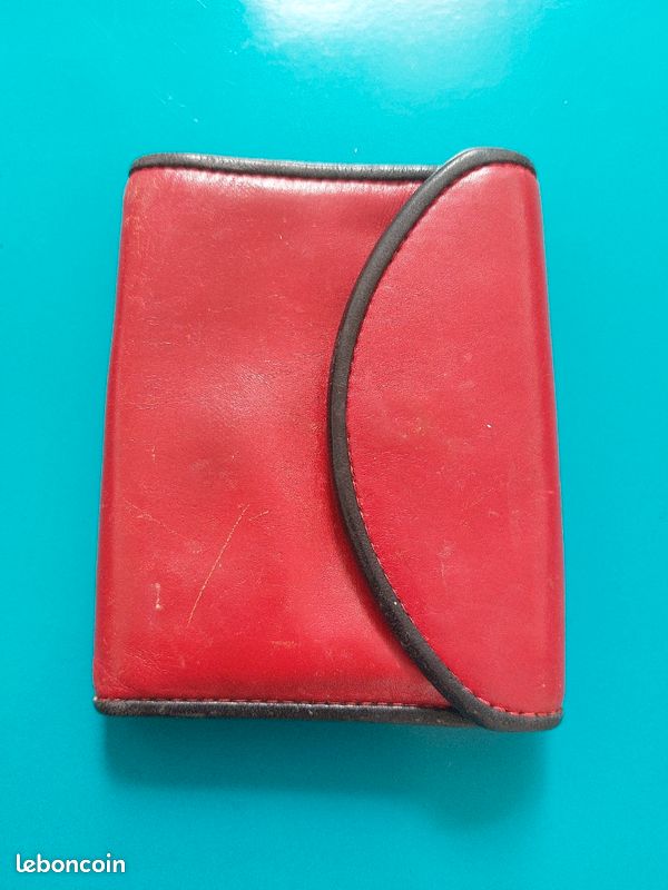 Portefeuille en cuir rouge (image 1)