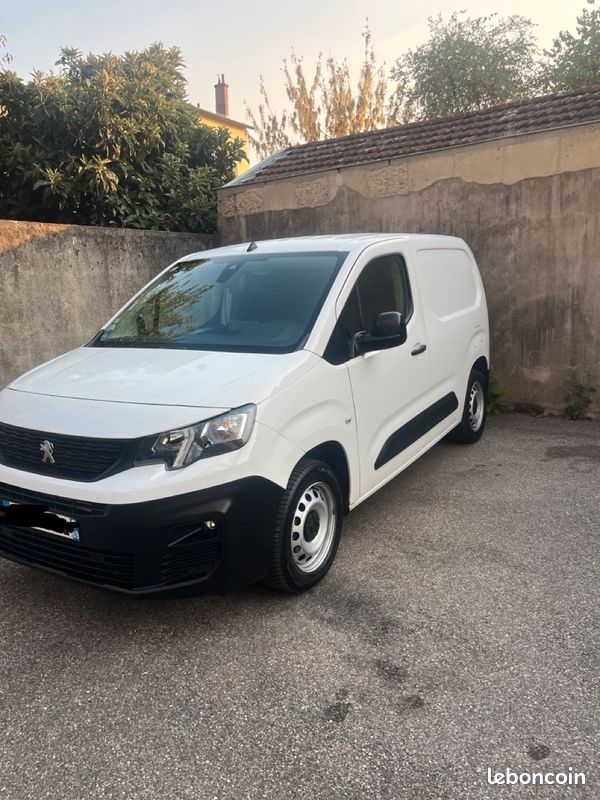 PEUGEOT Partner III Van (K9) 1.5 BlueHDI 131 CV (image 1)