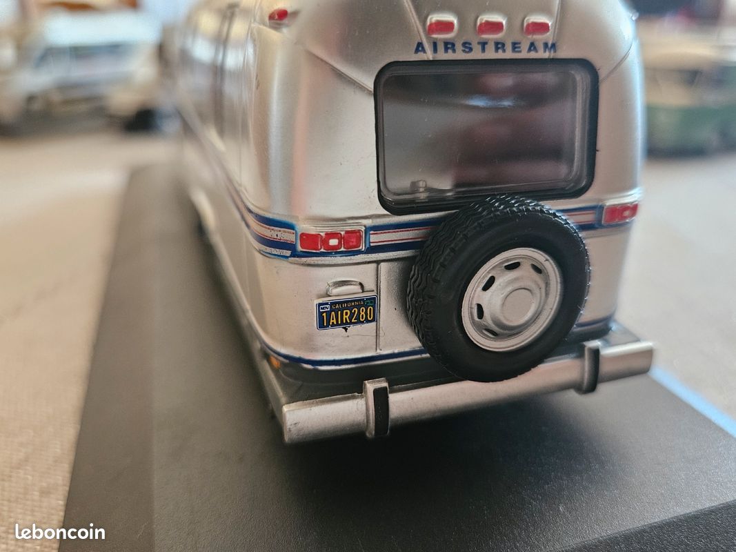 Miniature Camping-car Airstream Excella 280 Turbo USA 1981 - Hachette 1/43 - N°3