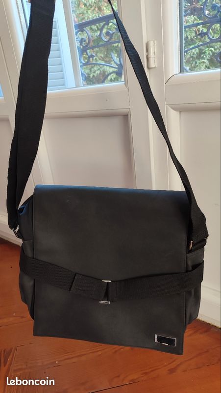 Sacoche ordinateur noir azzaro Accessoires Bagagerie