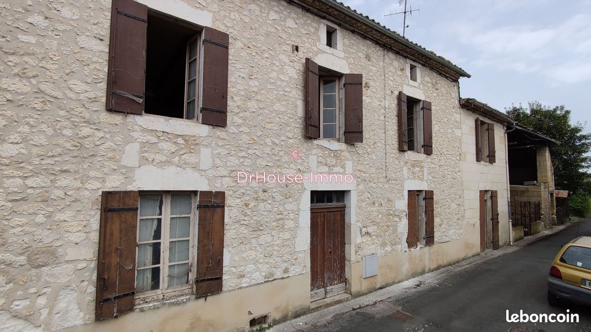 Maison 5 pièces 140 m² · à Vélines · 140 m² · 70 200 €